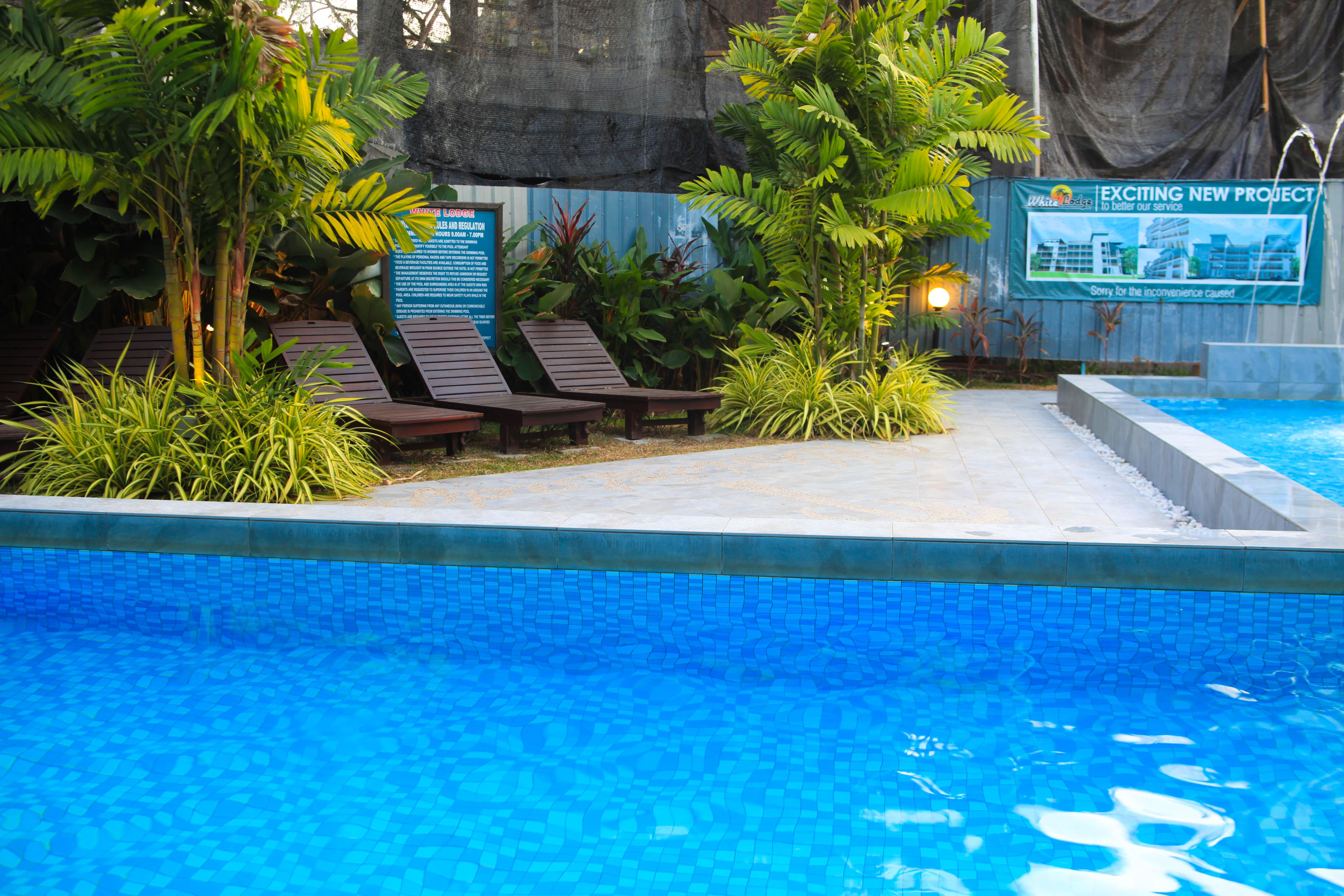 White Lodge Pantai Cenang  Exteriör bild